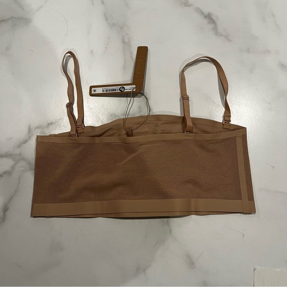 New Skims by Kim Kardashian Sheer Sculpt Bandeau Bra in Clay Large - Picture 6 of 6